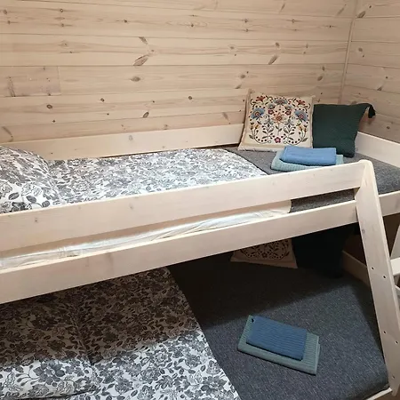 Nad Samym Jeziorem Holiday home *